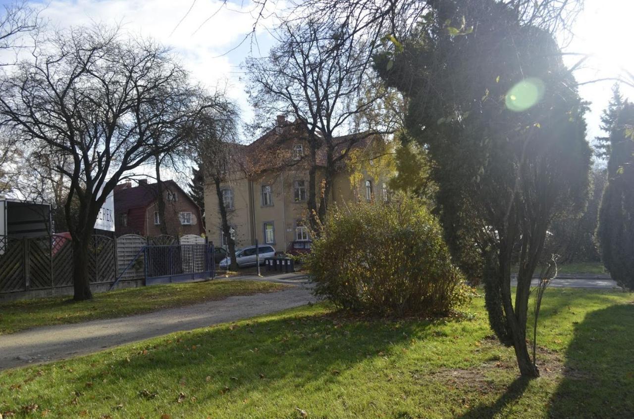 Dom Otwarty Apartment Jelenia Gora Exterior photo